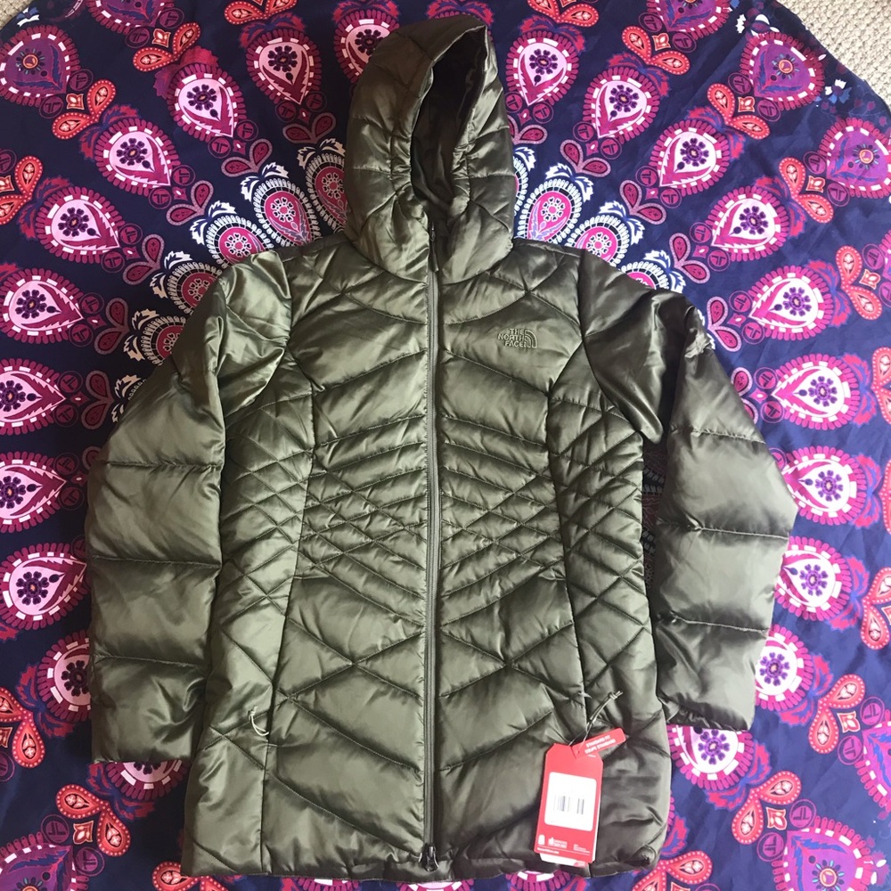 NWT The North Face Aconcagua Jacket